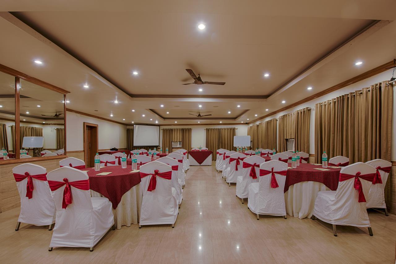 Hotel Seetal Cuttack Esterno foto