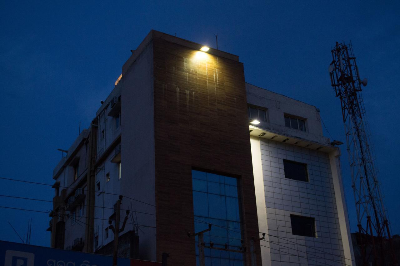 Hotel Seetal Cuttack Esterno foto