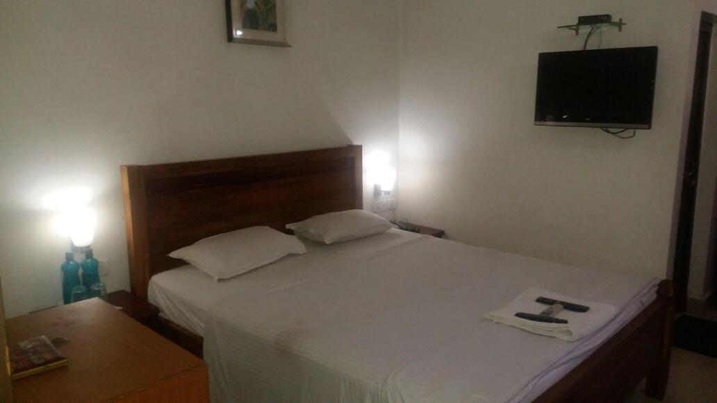 Hotel Seetal Cuttack Esterno foto